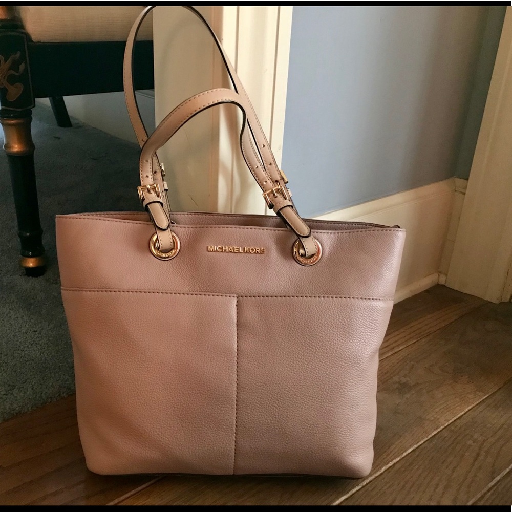 NWOT Michael Kors Bedford Pocket Tote